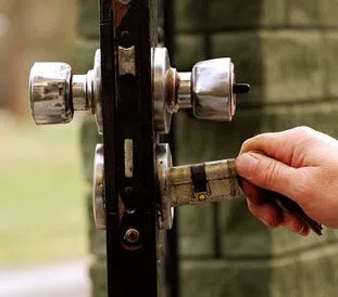 Lock Key Store Glendale, CA 818-581-2617 Lock Key Store Glendale, CA 818-581-2617 - 13-Re-Key-Locks